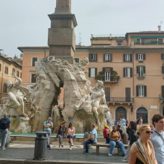 Fontana dei Quattro Fiumi (Brunnen der vier Flüsse), von Gian Lorenzo Bernini, 1651 auf der Piazza N