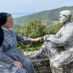 Schw. M. Martha mit dem hl. Franziskus in Montecasale, Italien