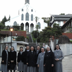 Wallfahrt der Schwestern zur Basilika der sechsundzwanzig Märtyrer von Japan in Nagasaki